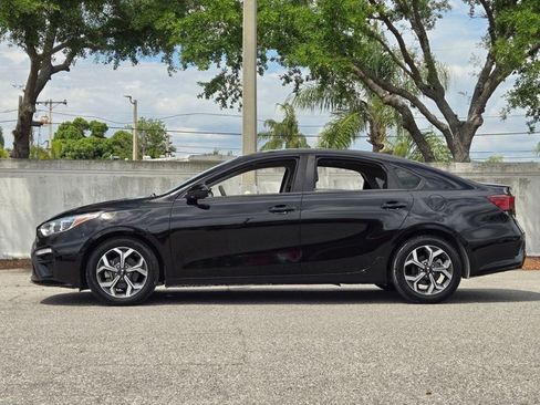 Used 2019 Kia Forte LXS image 5