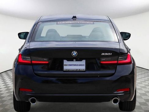 Certified 2025 BMW 330i 330i w/ Convenience Package image 6