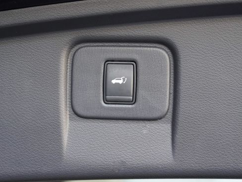 Used 2017 Nissan Murano Platinum w/ Platinum Technology Package AWD/4WD image 34
