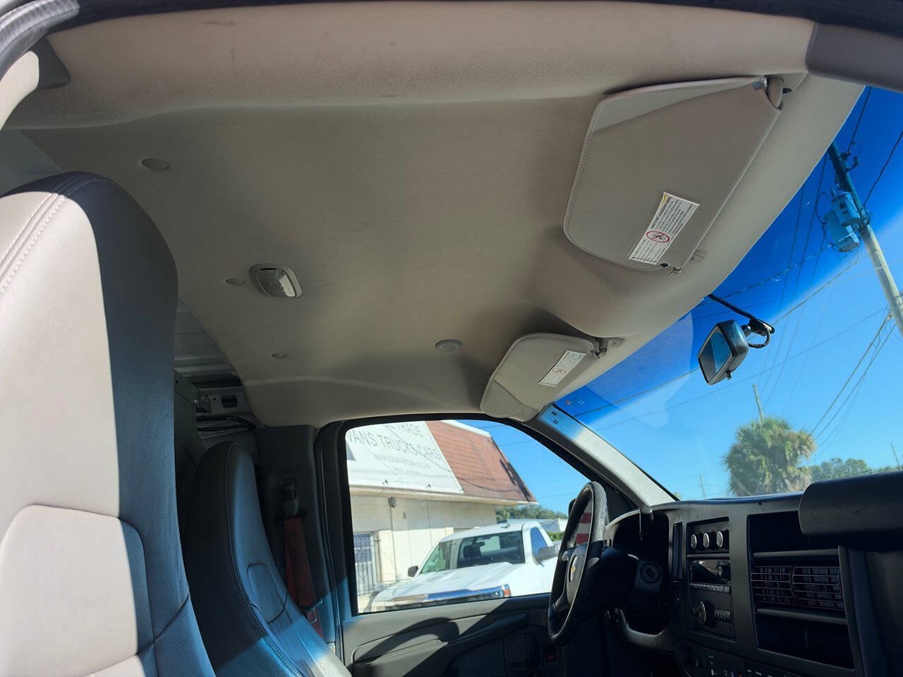Used 2015 Chevrolet Express 2500 RWD image 68