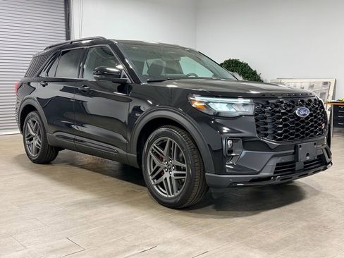 New 2026 Ford Explorer ST w/ Sun And Sound Package AWD/4WD image 2