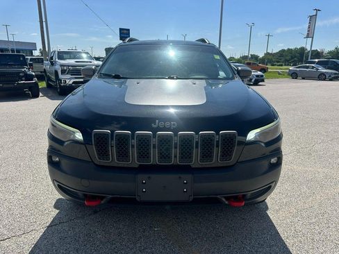 Used 2019 Jeep Cherokee Trailhawk w/ Cold Weather Group AWD/4WD image 9