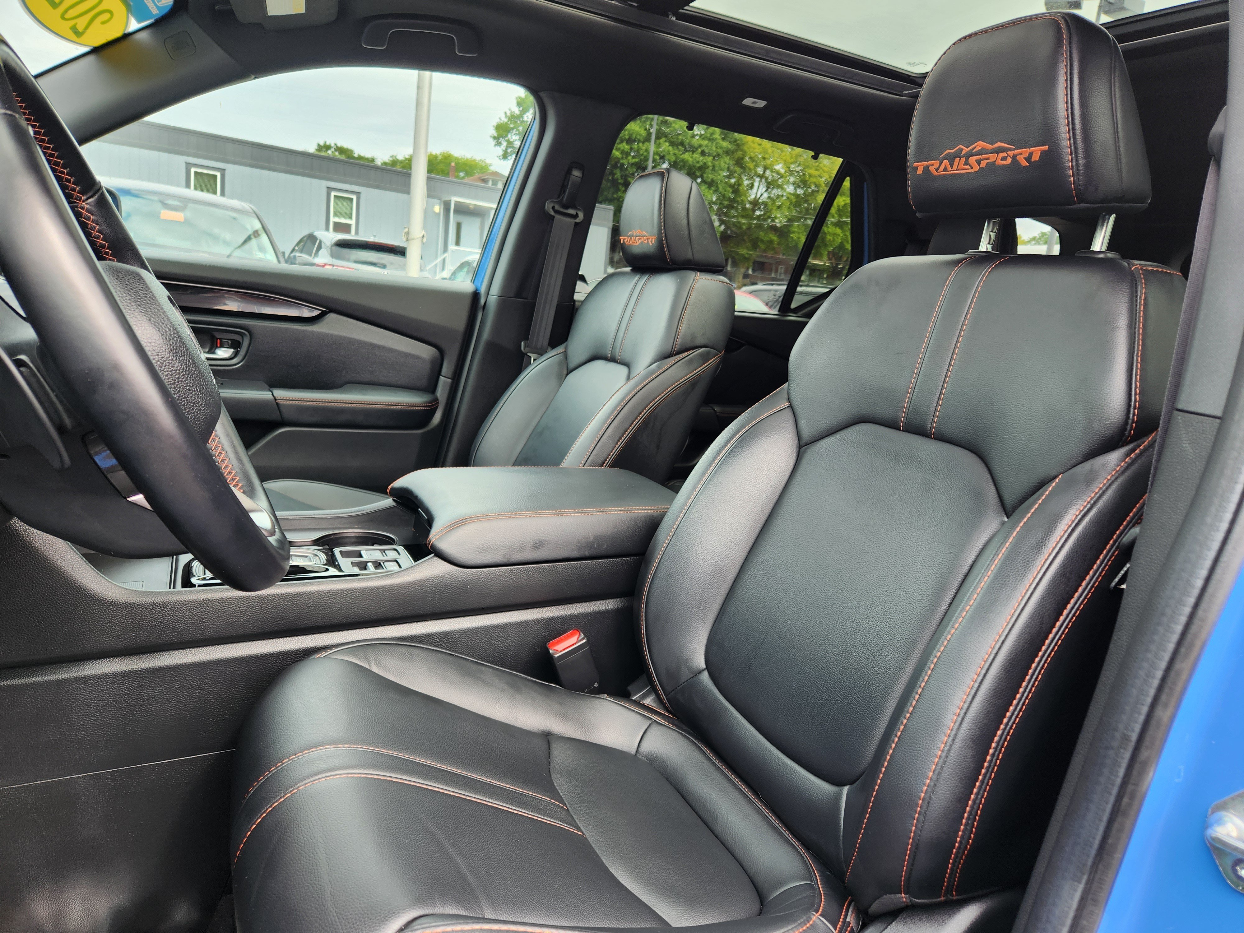 Certified 2025 Honda Pilot TrailSport image 10