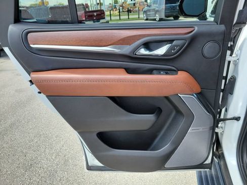 Used 2024 GMC Yukon Denali Ultimate w/ LPO, Illumination Package AWD/4WD image 19