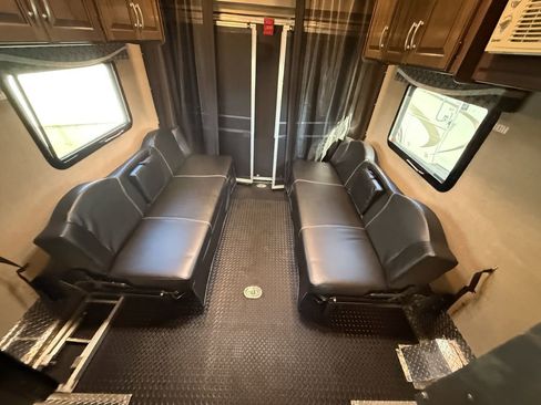 Used 2017 Ford E-450 and Econoline 450 Super Duty w/ Motorhome Prep Package RWD image 60