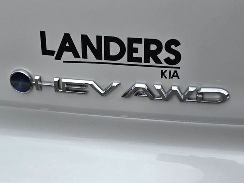 Used 2025 Toyota Crown Signia w/ Advanced Technology Package AWD/4WD image 38