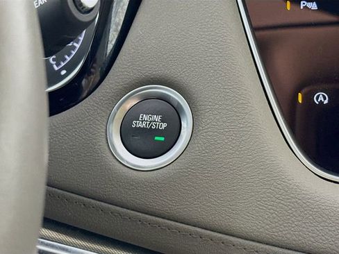 Used 2021 Cadillac XT5 Premium Luxury image 13