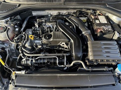 Used 2022 Volkswagen Jetta SE image 30