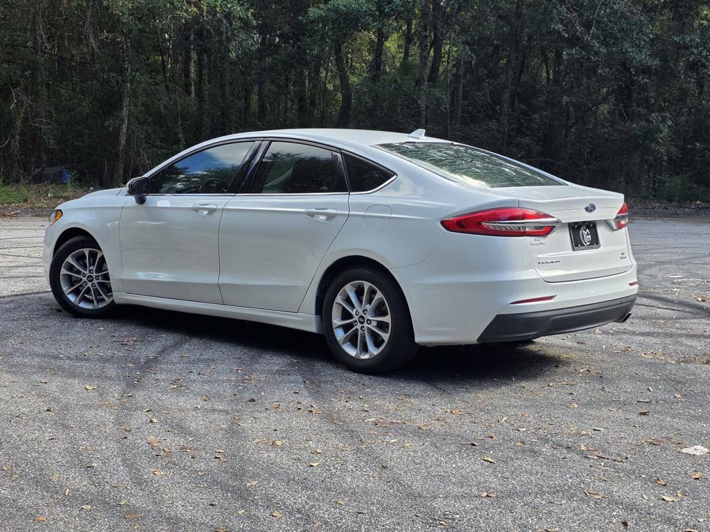 Used 2020 Ford Fusion SE FWD image 4