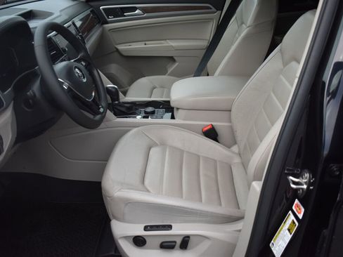 Used 2019 Volkswagen Atlas SEL Premium image 15