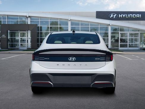 New 2026 Hyundai Sonata SE FWD image 6