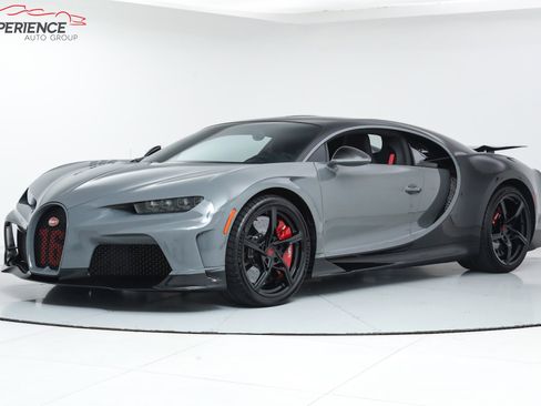 Used 2024 Bugatti Chiron Super Sport image 1