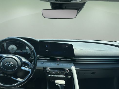 Used 2021 Hyundai Elantra Limited FWD image 9