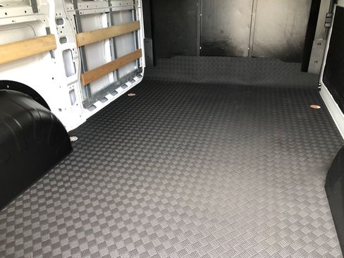 Used 2025 RAM ProMaster 2500 w/ U-Haul Equipment Group FWD image 20