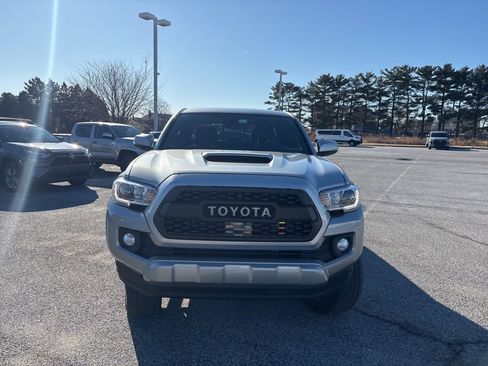 Used 2023 Toyota Tacoma TRD Sport image 3