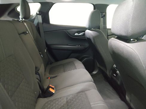 Used 2020 Chevrolet Blazer LT FWD image 19