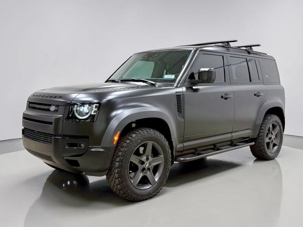 Used 2023 Land Rover Defender 110 V8 AWD/4WD image 5