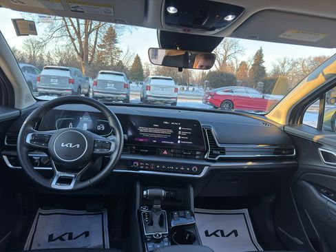 Used 2025 Kia Sportage EX w/ Premium Package image 14