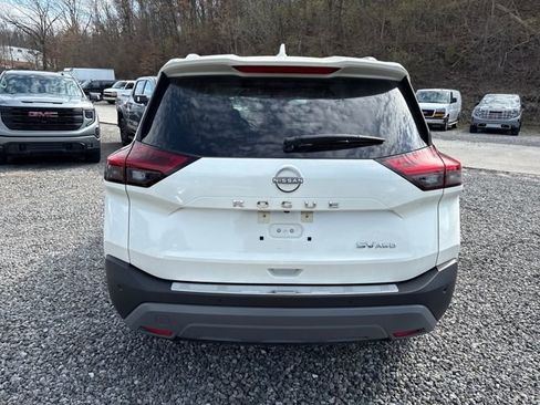 Certified 2023 Nissan Rogue SV w/ SV Premium B Package image 4