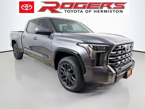Used 2023 Toyota Tundra Platinum AWD/4WD image 1