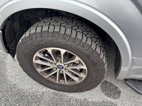 Used 2020 Ford F150 XLT w/ Equipment Group 302A Luxury AWD/4WD image 9