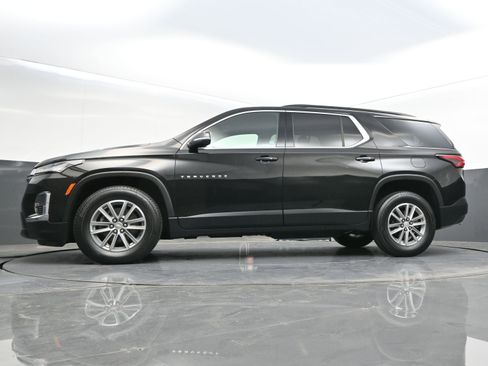 Used 2023 Chevrolet Traverse LT AWD/4WD image 44