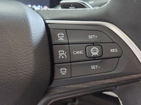 New 2026 Jeep Grand Cherokee L 2WD image 26
