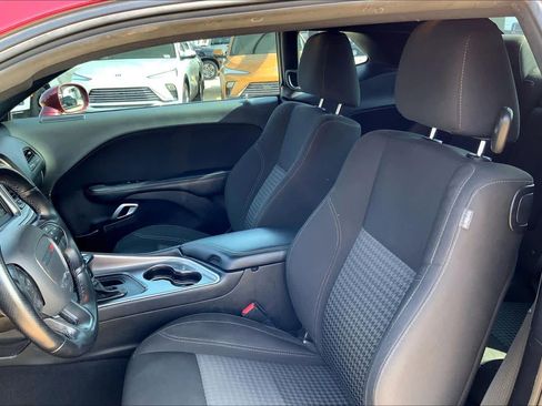 Used 2021 Dodge Challenger SXT w/ Blacktop Package image 8