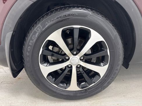 Used 2017 Kia Sorento EX w/ EX V6 Premium Package image 33