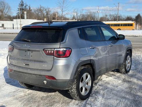 Used 2018 Jeep Compass Latitude w/ Popular Equipment Group image 4