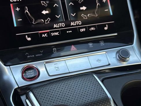 Used 2022 Audi S6 Premium Plus image 30