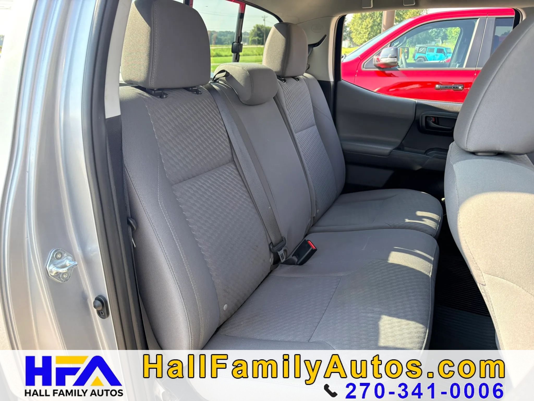 Used 2021 Toyota Tacoma SR AWD/4WD image 17