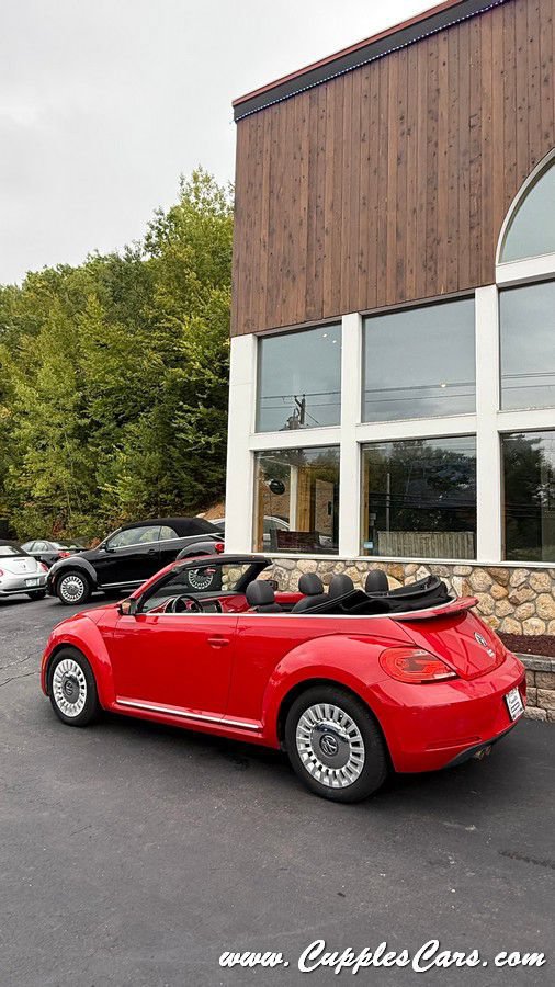 Used 2014 Volkswagen Beetle 1.8T FWD image 32