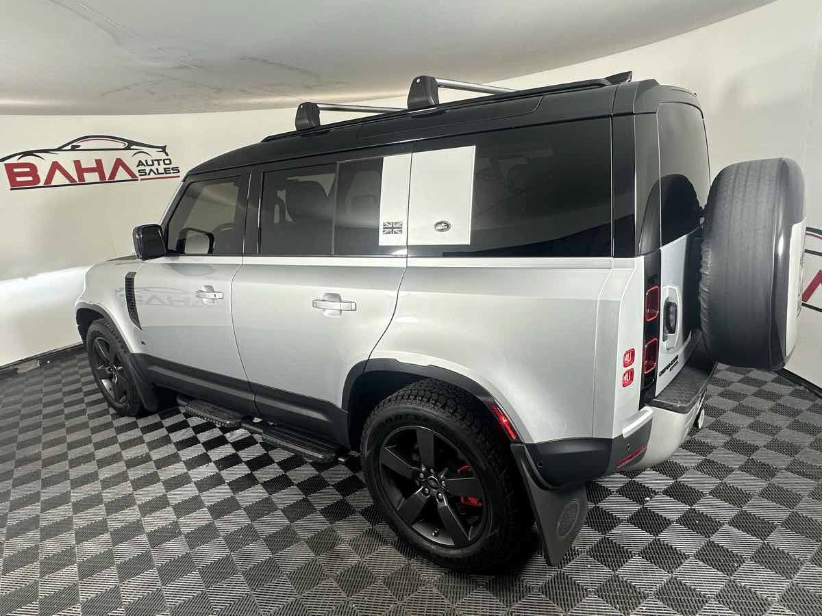 Used 2020 Land Rover Defender 110 SE AWD/4WD image 5