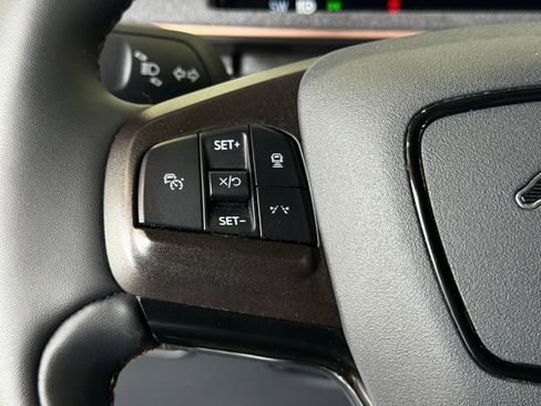 Used 2022 Ford Mustang Mach-E GT image 23