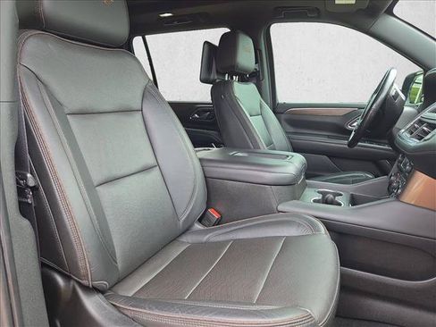 Used 2021 Chevrolet Suburban High Country AWD/4WD image 19