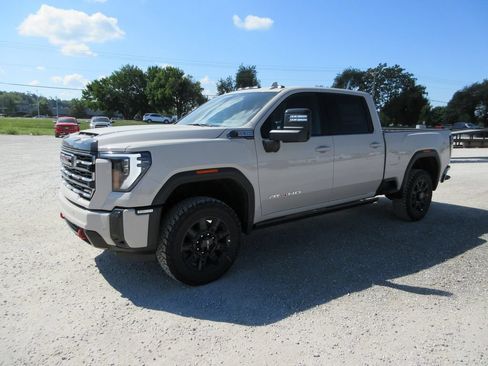 New 2026 GMC Sierra 2500 AT4 w/ AT4 Premium Plus Package AWD/4WD image 10