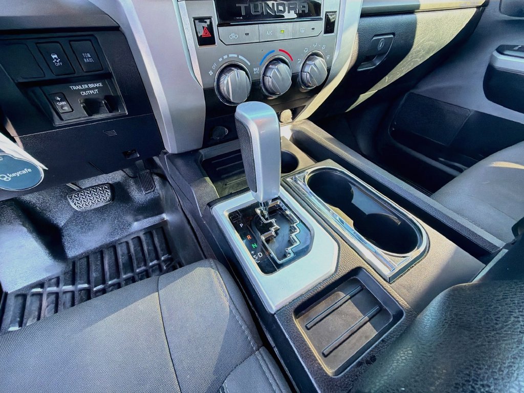 Used 2018 Toyota Tundra SR5 w/ SR5 Upgrade Package RWD image 17