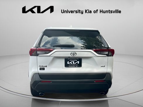Used 2025 Toyota RAV4 XLE FWD image 7