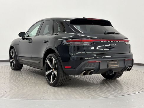 Certified 2024 Porsche Macan S AWD/4WD image 3