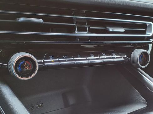 New 2026 Chevrolet Traverse LT w/ Driver Confidence Package image 19