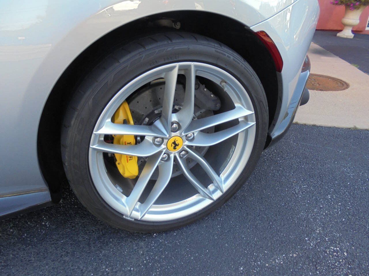 Used 2021 Ferrari Roma RWD image 44
