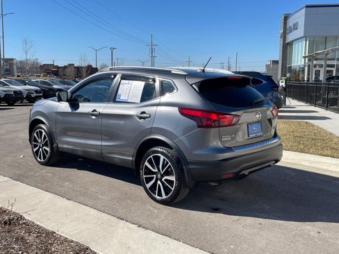 Used 2018 Nissan Rogue Sport SL image 5