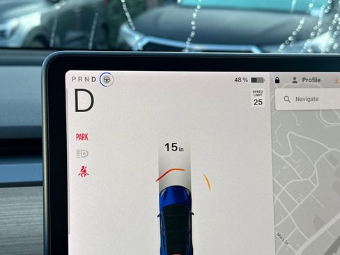 Used 2021 Tesla Model Y Long Range image 25