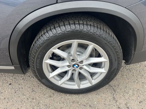 Used 2021 BMW X5 xDrive40i w/ Premium Package 3 AWD/4WD image 25