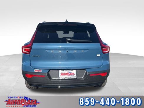 Used 2023 Volvo XC40 Recharge Ultimate image 4