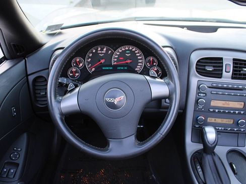 Used 2007 Chevrolet Corvette Convertible image 22