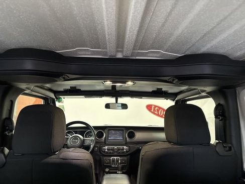 Used 2021 Jeep Wrangler Sport AWD/4WD image 40