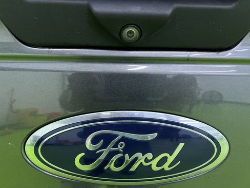 Used 2019 Ford F150 XLT w/ Equipment Group 302A Luxury AWD/4WD image 12
