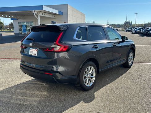 Used 2025 Honda CR-V EX image 5